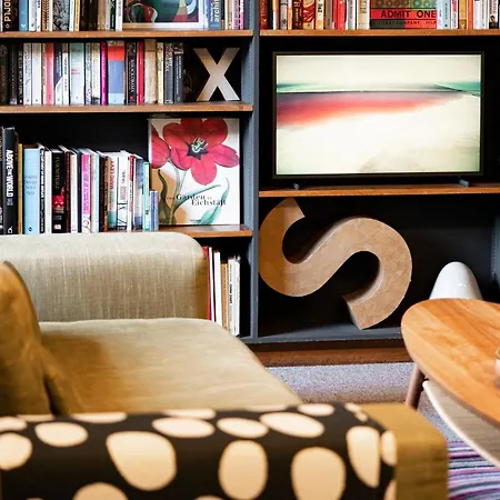 The Colour House District Escape For Two Appartement *